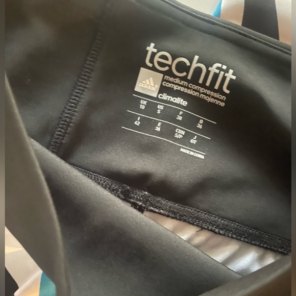 Women’s Adidas Climate Compression animal print leggings, Small, Black, White - Picture 3 of 3